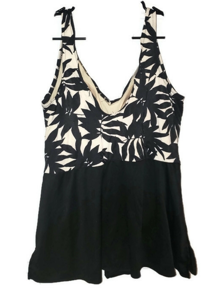 4/$25 1X Onepiece Womens Floral Swimsuit W/ Skirt - Picture 3 of 5